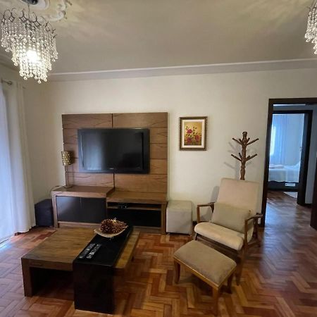 Apartamento Para 9 Pessoas - Blumenhaus 201 - Uma Quadra Da Rua Coberta! Gramado Esterno foto